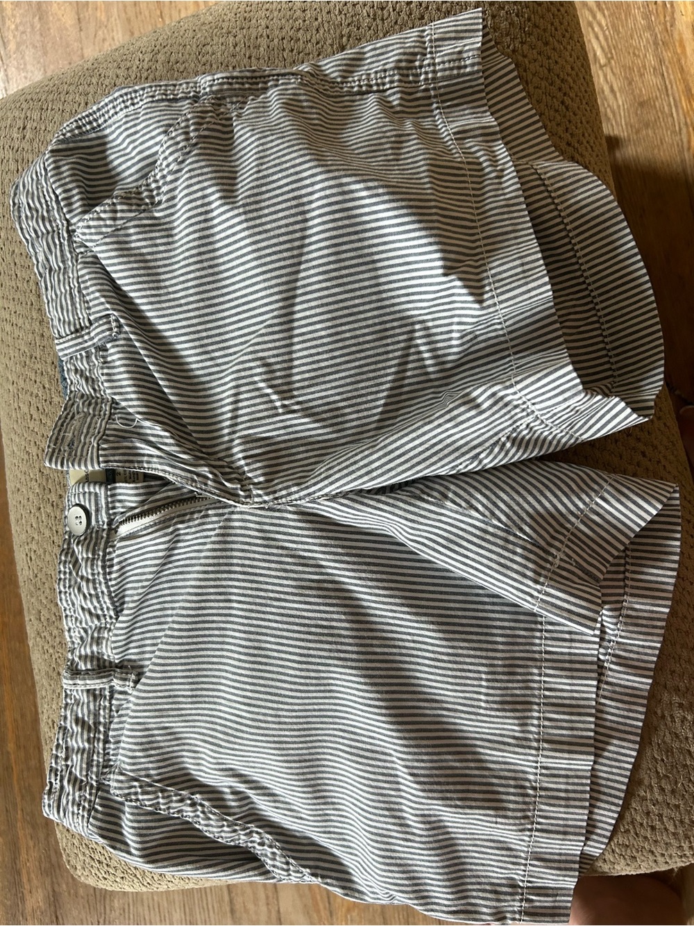 GH Bass Striped Cotton Blend Women’s Shorts — Gray/White size 2